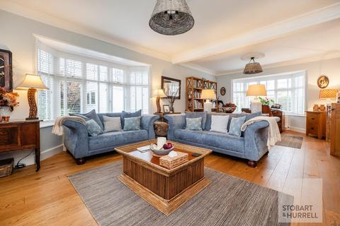 3 bedroom detached house for sale, Meadow Drive, Norwich NR12