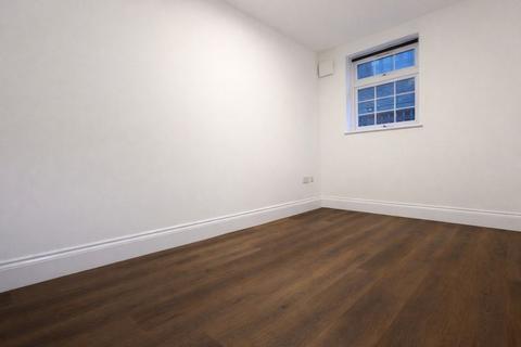 undefined, 1 bedroom flat - Dalston