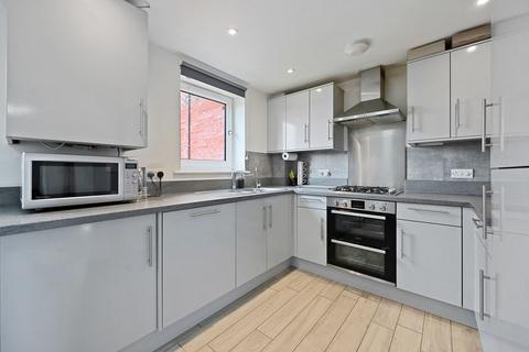 2 bedroom apartment for sale, Rayners Lane, Harrow