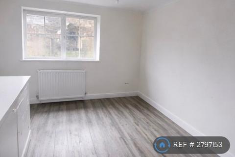 undefined, Birchwood Avenue, Lincoln, LN6