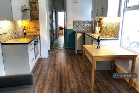 2 bedroom flat to rent, South Esk Road, London, E7