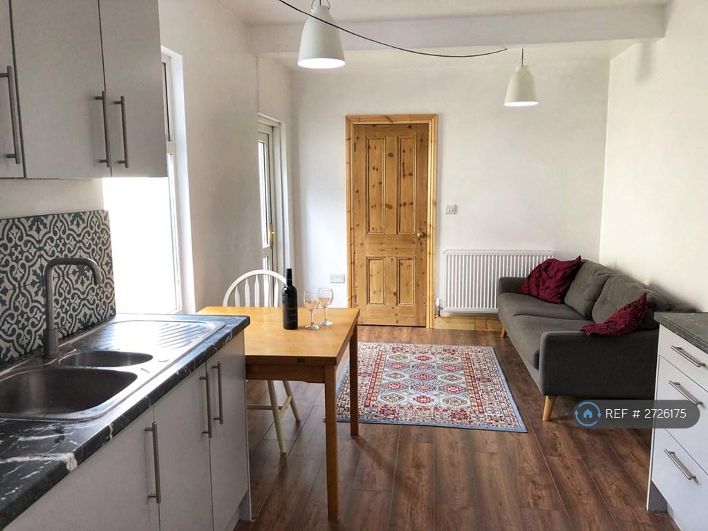 Open Plan Kitchen Lounge