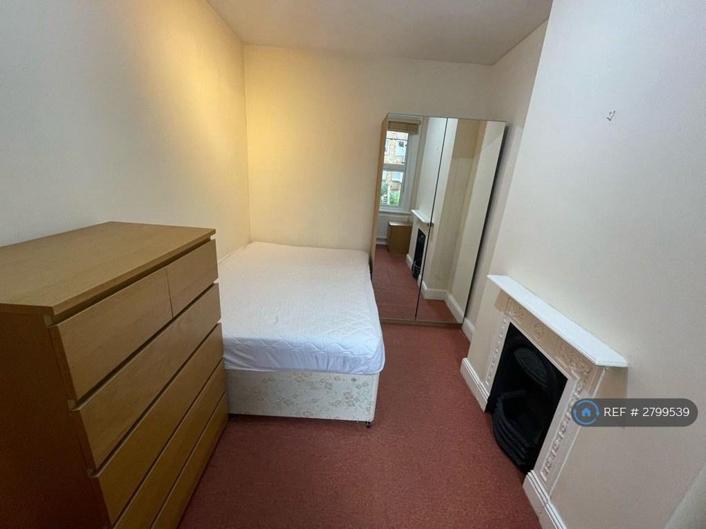 Side Bedroom
