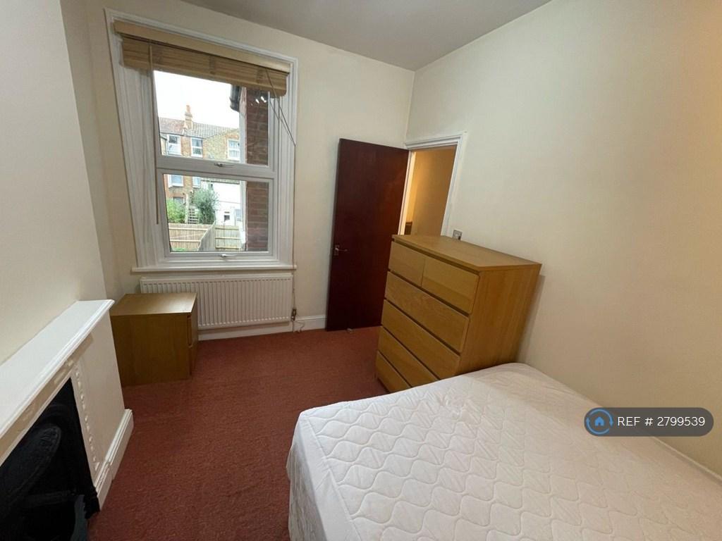 Side Bedroom