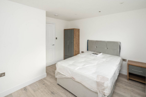 3 bedroom maisonette to rent, London N19