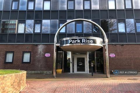 2 bedroom flat to rent, Park Rise, Manchester, M16