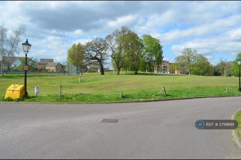 undefined, Royal Drive, London, N11