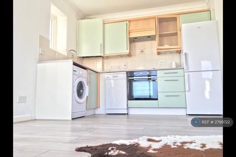 2 bedroom flat to rent, Audley Drive, London, E16