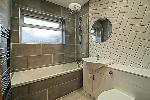 1 bedroom bungalow for sale, Temptin Avenue, Canvey Island