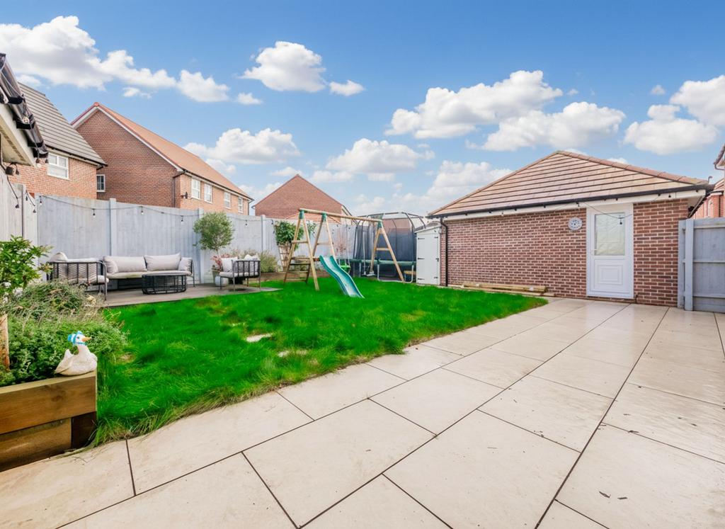 Garden/Garage