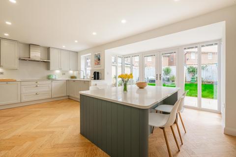 4 bedroom detached house for sale, Buttermere Gardens, Hockley SS5