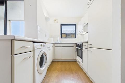 Studio for sale, Burrells Wharf Square, London