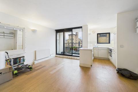 Studio for sale, Burrells Wharf Square, London