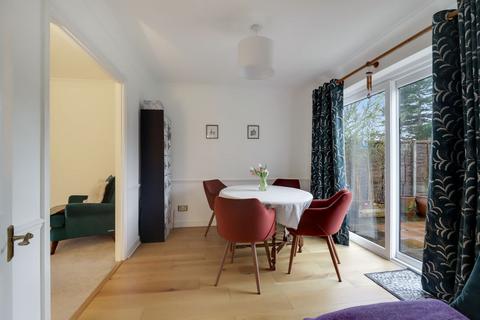 5 bedroom detached house for sale, Bishops Grove, Windlesham GU20