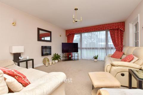 4 bedroom detached house for sale, Tanglewood Close, Croydon CR0