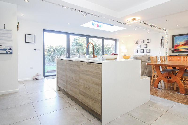 Kitchen/diner 2