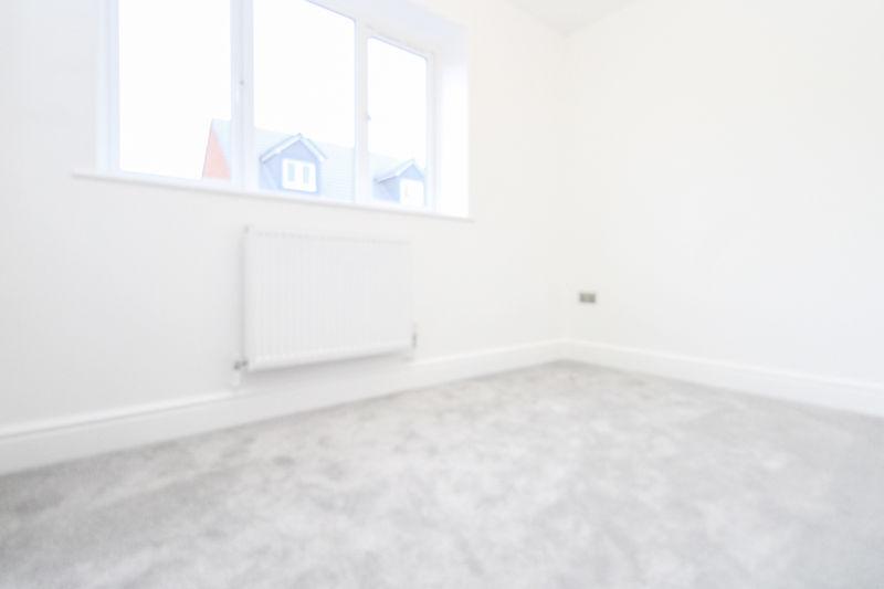 Office/bedroom 5