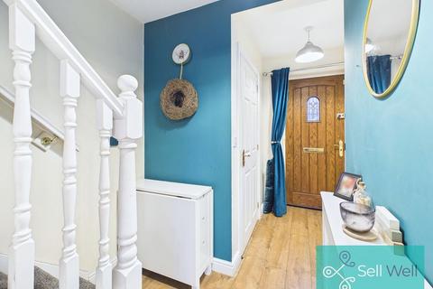 3 bedroom end of terrace house for sale, Charlton Fold, Manchester M28