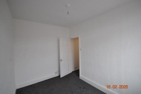 2 bedroom terraced house to rent, Waverley Street, Oldham OL1