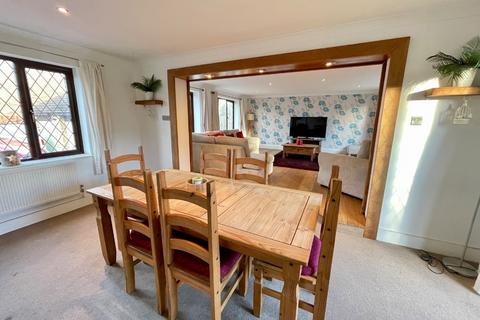 4 bedroom detached house for sale, Bellerby Rise, Luton, Bedfordshire, LU4 9DU