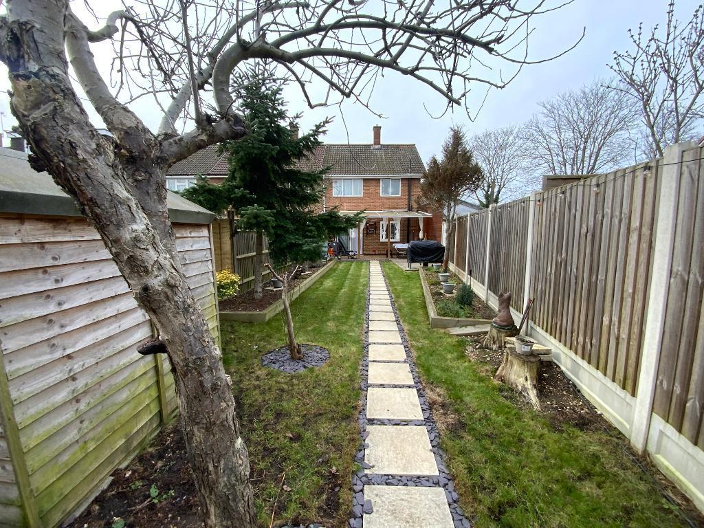REAR GARDEN approx 70ft