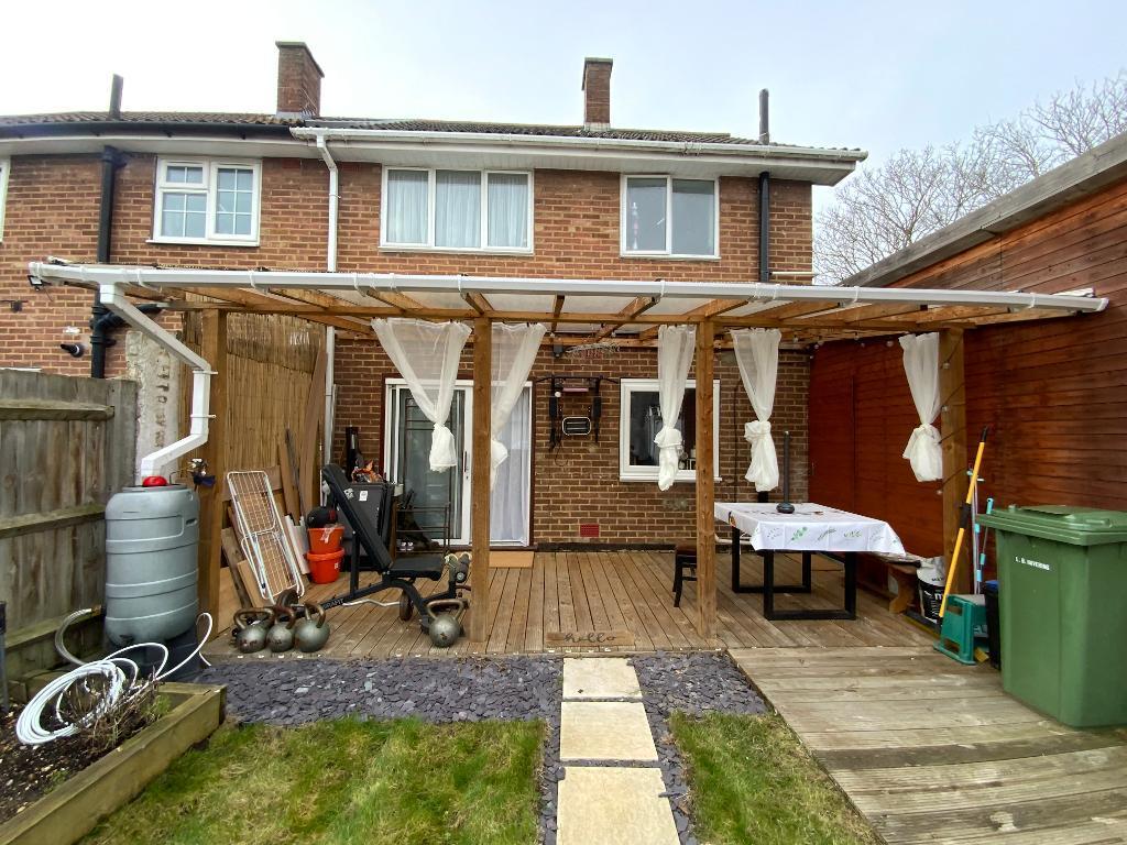 REAR GARDEN approx 70ft