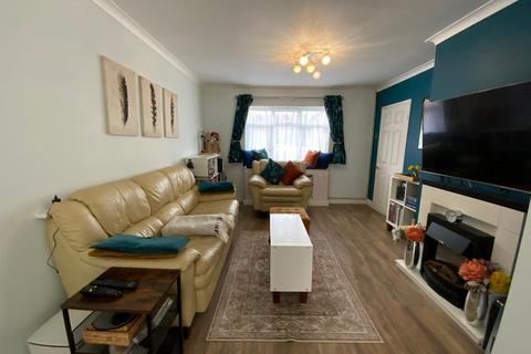 2 bedroom end of terrace house for sale, South Hornchurch RM13