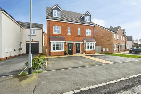 3 bedroom semi-detached house for sale, Vines Cross Way, Skelmersdale, WN8