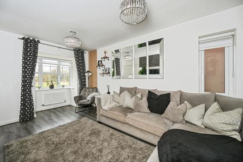 3 bedroom semi-detached house for sale, Vines Cross Way, Skelmersdale, WN8
