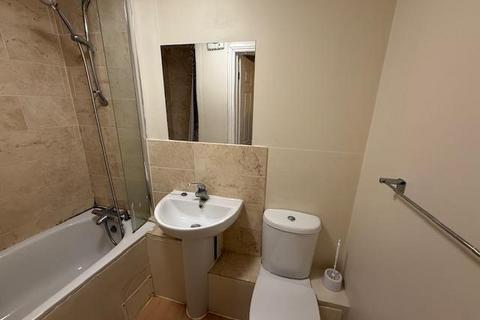 2 bedroom flat to rent, Upton Park, Slough, Buckinghamshire, SL1 2DA