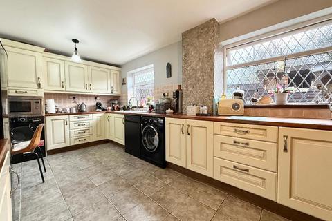 undefined, Bembridge Gardens, Bramingham, Luton, Bedfordshire, LU3 3SJ