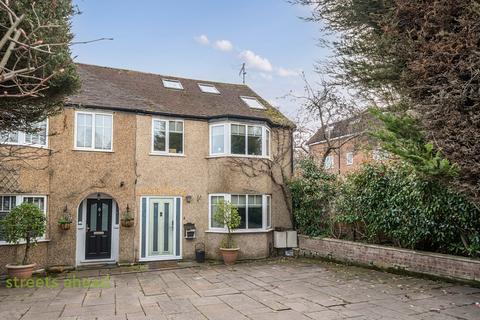 undefined, Chipstead Valley Road, Coulsdon, CR5