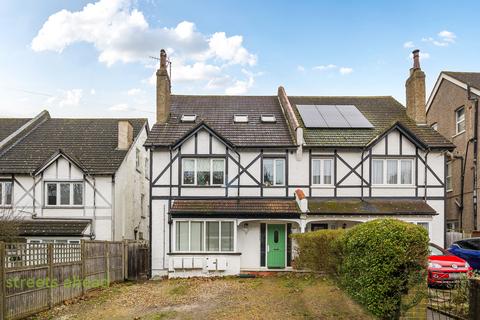 1 bedroom apartment to rent, Blenheim Crescent, South Croydon, CR2