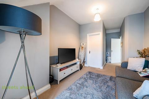 1 bedroom apartment to rent, Blenheim Crescent, South Croydon, CR2