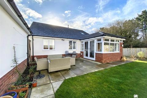 undefined, Llys Y Felin, Kidwelly
