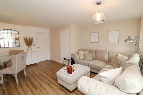 undefined, Longbourn Way, Alton GU34