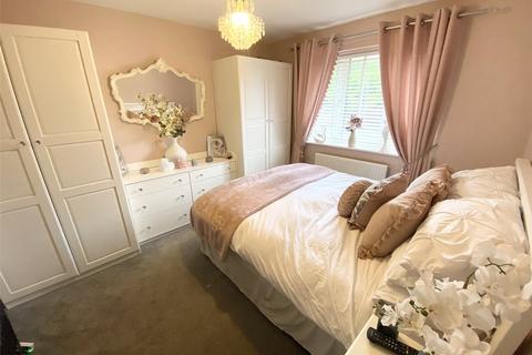 2 bedroom bungalow for sale, Ellwand Court, Dawley, Telford, Shropshire, TF4