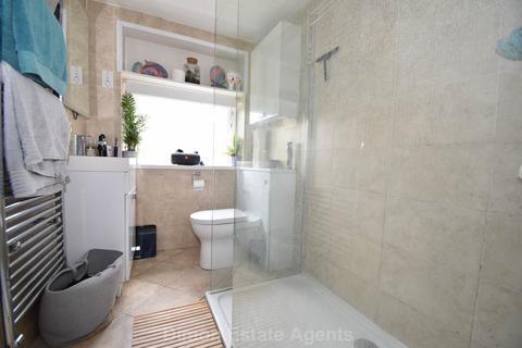 4 bedroom terraced house for sale, Queens Road, Gosport
