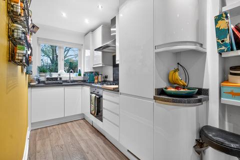 2 bedroom end of terrace house for sale, Kirkdale, London, SE26