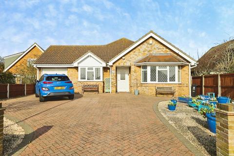 3 bedroom bungalow for sale, Tudor Green, Jaywick, Clacton-on-Sea