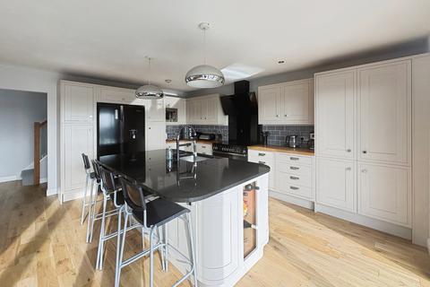 4 bedroom detached house for sale, Grace Woodford Drive, East Cowes, Isle of Wight