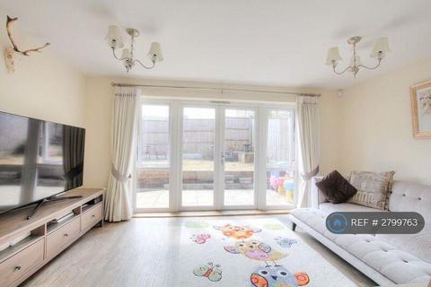 3 bedroom detached house to rent, Blackberry Way, Hemel Hempstead, HP2