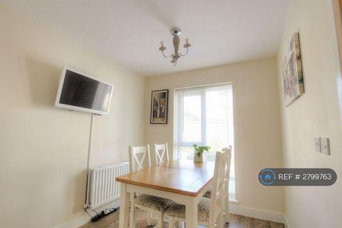 3 bedroom detached house to rent, Blackberry Way, Hemel Hempstead, HP2