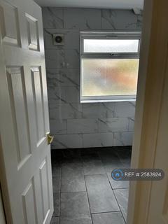 3 bedroom semi-detached house to rent, Cateswell Road, Birmingham, B11