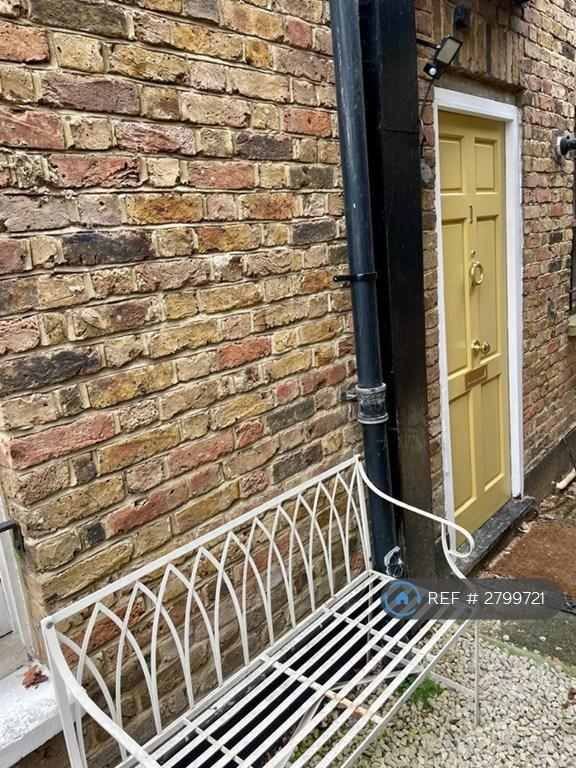 Private Entrance