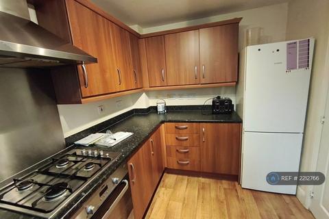 3 bedroom terraced house to rent, Bishops Close, Birmingham, B23