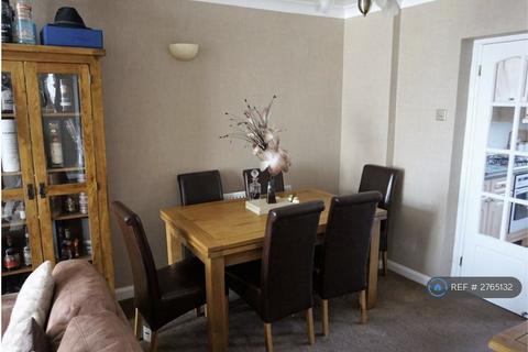 2 bedroom terraced house to rent, Marlborough Road, Dagenham, RM8