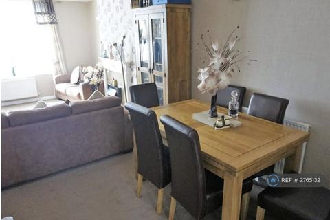 2 bedroom terraced house to rent, Marlborough Road, Dagenham, RM8