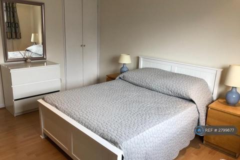 undefined, Adeney Close, London, W6