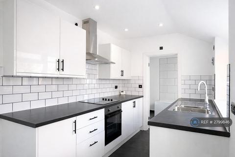 undefined, Grove St, Newark, NG24